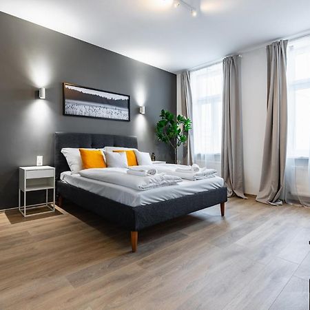 Newley Renovated Apartment Next To Hannovermarkt Wenen Buitenkant foto