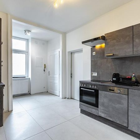 Newley Renovated Apartment Next To Hannovermarkt Wenen Buitenkant foto