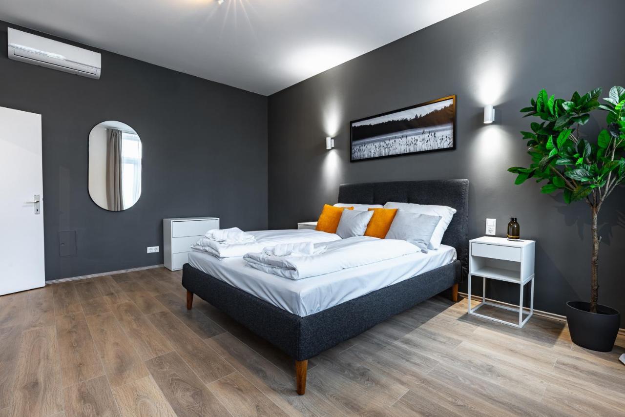 Newley Renovated Apartment Next To Hannovermarkt Wenen Buitenkant foto