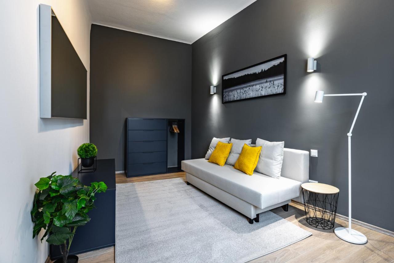 Newley Renovated Apartment Next To Hannovermarkt Wenen Buitenkant foto